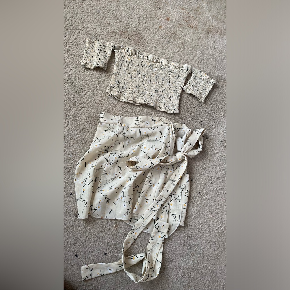 YesStyle Two Piece Set - Picture 1 of 5